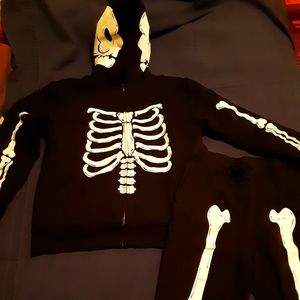 Boys glow in the dark skull sweatsuit